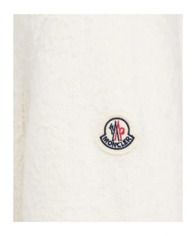 Moncler Embroidered Logo Crop Crewneck Sweater In Neutral
