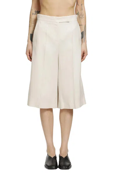 Max Mara Wool Tailored Shorts Pleats Buttoned Back Pockets In White