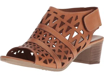 Spring Step Dorotha In Brown