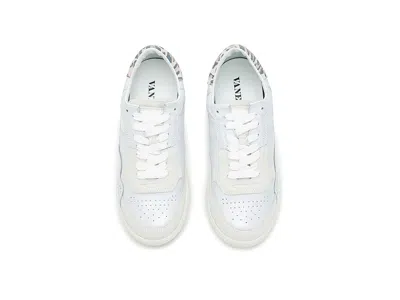 Vaneli Paris In White