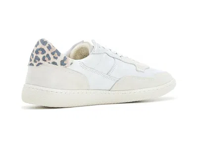 Vaneli Paris In White