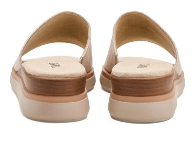 Vaneli Honna In Neutral