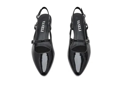 Vaneli Gauri In Black