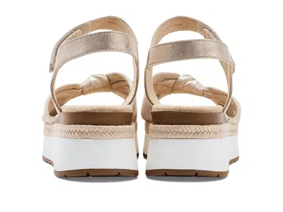 Vaneli Ekon In Neutral