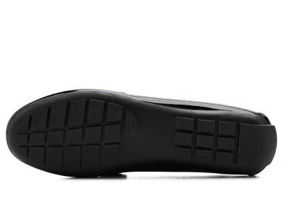 Vaneli Aiker In Black