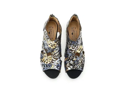 L'artiste By Spring Step Icon-met In Multi