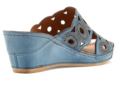 Spring Step Labarnas In Blue