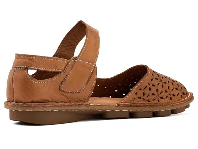 Spring Step Alberty Flat In Brown