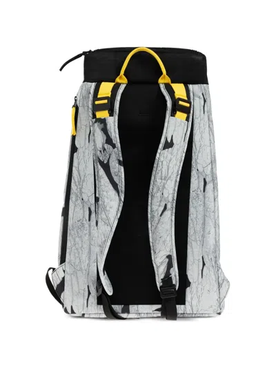 Db Hugger 30l Backpack In Gray