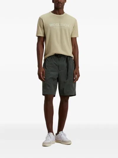 Woolrich Elasticated Belted Bermuda Shorts In Green