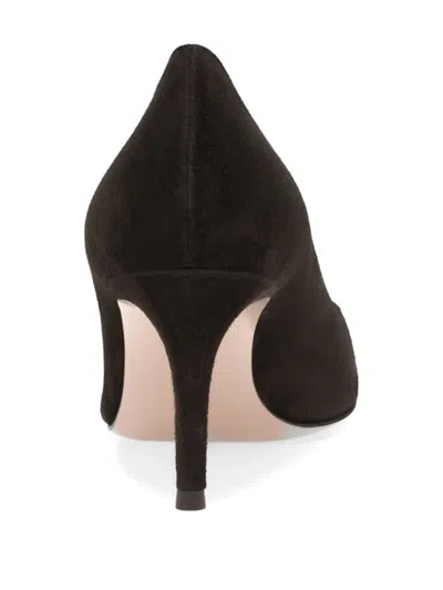 Gianvito Rossi Pointed Toe Heeled Shoes In Silk In Black