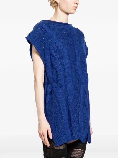Halos Cables Vest In Blue