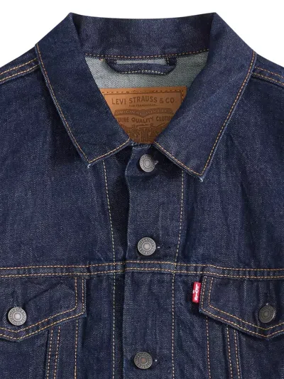 纽扣翻盖贴袋夹克