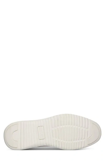 Kenneth Cole Nathan Derby In Brown