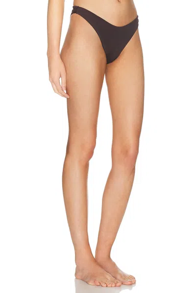 Left On Friday Dip Bottom In Brown