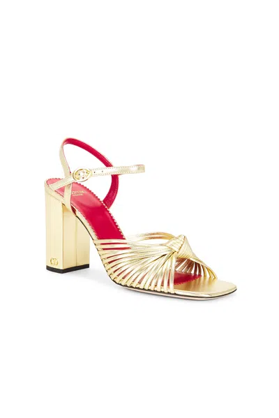 Valentino 90mm Vlogo Anne Metallic Leather Block-heel Sandals In Gold