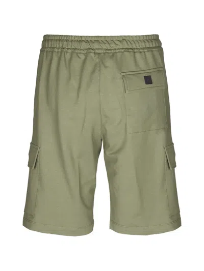 Kired Cargo Shorts In Green