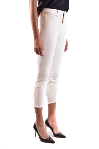 L'agence White In White