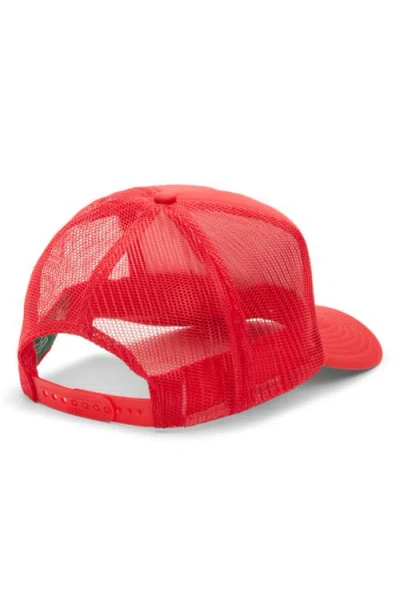 Friday Feelin ' Y'all Patch Trucker Hat In Red