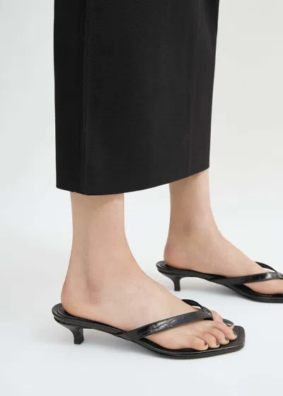 Totême Minimalist Black Leather Thong Sandals With Square Toe And Low Heel In Multi
