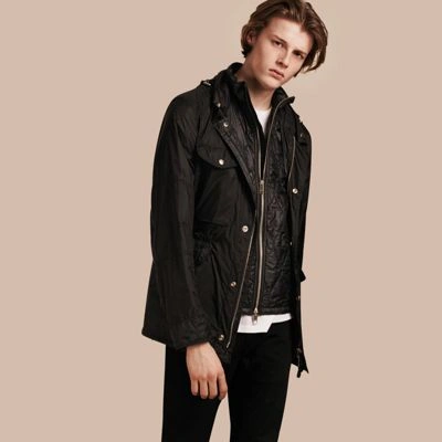 Burberry Ultra-lightweight Field Jacket With Removable Warmer In Black