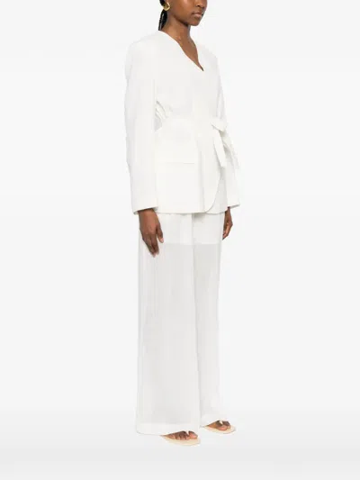 Su Belted Blazer In White