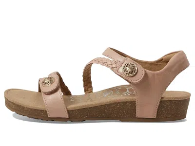 Aetrex Jillian In Brown