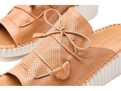 Spring Step Nevelle In Brown