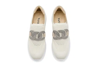 Vaneli Qadiza In Brown