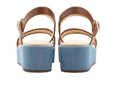 Vaneli Walda In Black