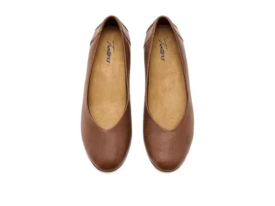 Trotters Iris Flat In Brown