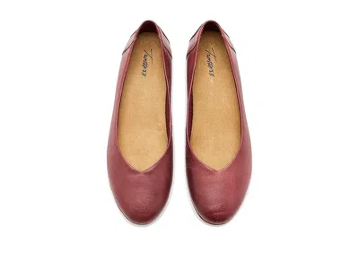 Trotters Iris Flat In Red