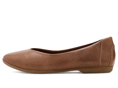 Trotters Iris Flat In Brown