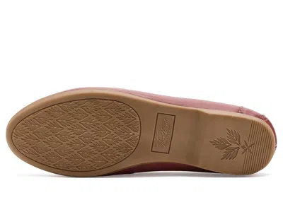 Trotters Iris Flat In Red