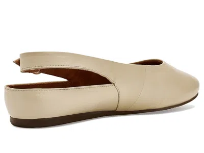 Softwalk Sandy In Brown