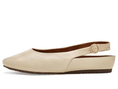 Softwalk Sandy In Brown