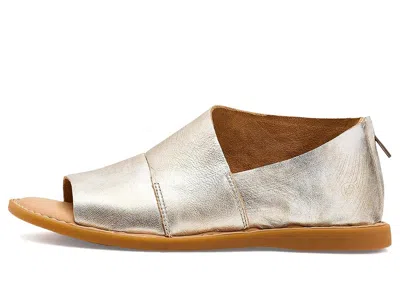 Born Mila Sandal In Brown