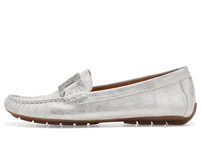 Vaneli Aiker In Multi