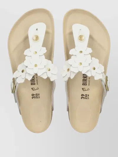 Birkenstock Gizeh Thong Sandals With Floral Buckle Fastening In Black