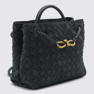 Bottega Veneta Black Medium Andiamo Bag In Black