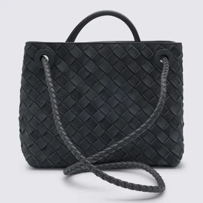 Bottega Veneta Black Medium Andiamo Bag In Black