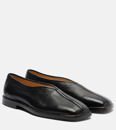 Lemaire Leather Loafers Square Toe Seam Detailing In Black