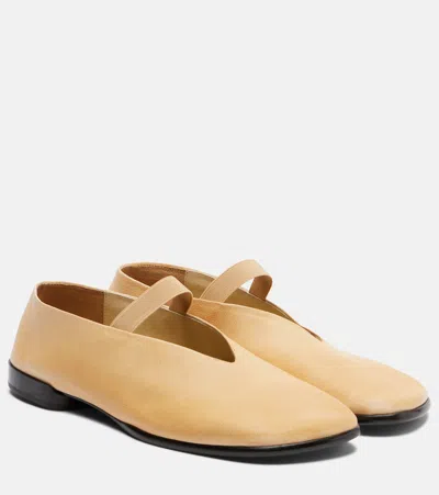Lemaire Leather Glove Ballerinas Pointed Toe Strap In Neutral