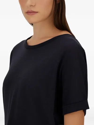 马德拉刺绣围巾