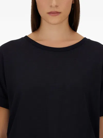 马德拉刺绣围巾