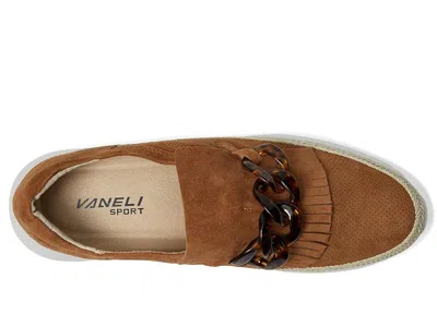 Vaneli Qerene In Brown