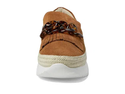 Vaneli Qerene In Brown