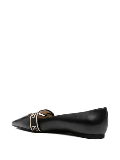 N°21 Pointed Strap Flat Pumps In Black