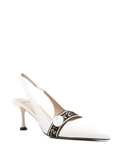 N°21 Strap Pumps In White