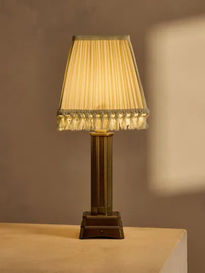 Soho Home 옥스포드 플리츠 태슬 포터블 램프 In Neutral